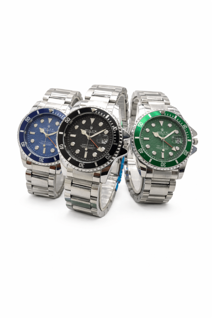 Luxury Men's watch **Luxury men’s stainless steel diver style wrist watch with attractive dial colours and premium silver chain strap by Pyari Watches**